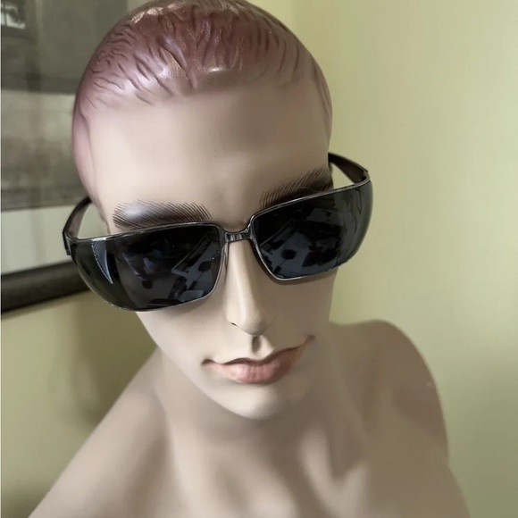 Prada authentic designer sunglasses unisex - Picture 2 of 10